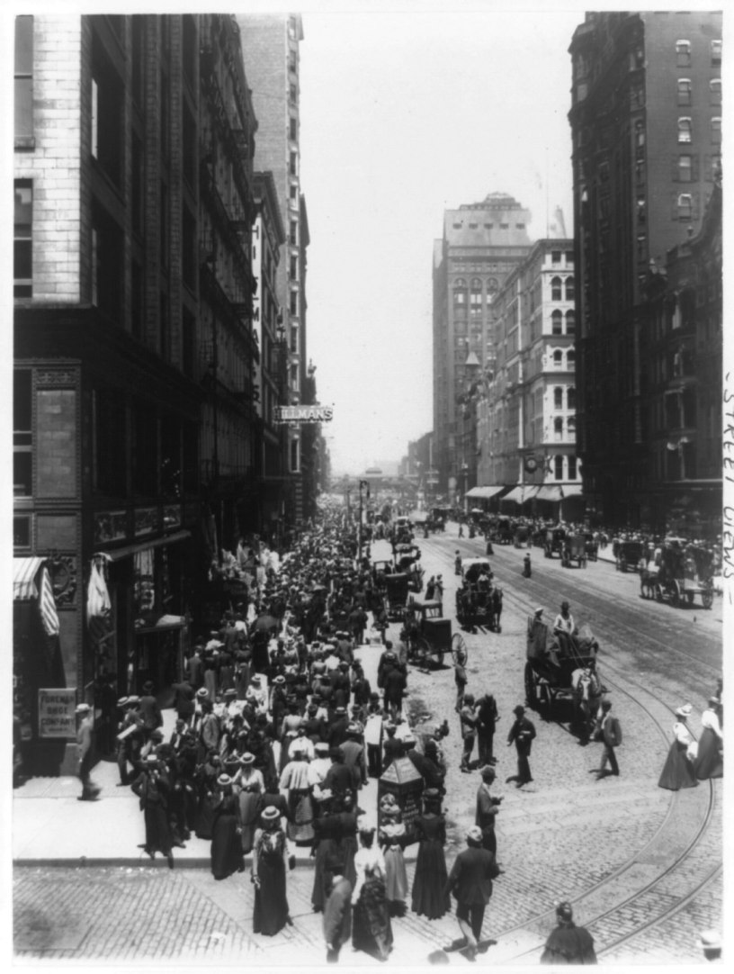 Bargain Day on State Street 1899, Miscellaneous Items in High Demand, PPOC, Library of Congress, Public domain, via Wikimedia Commons